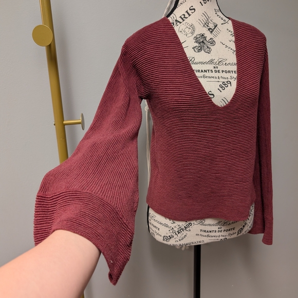 Free People Burgundy V-Neck Sweater Bell Sleeve Boho Small - Picture 5 of 8